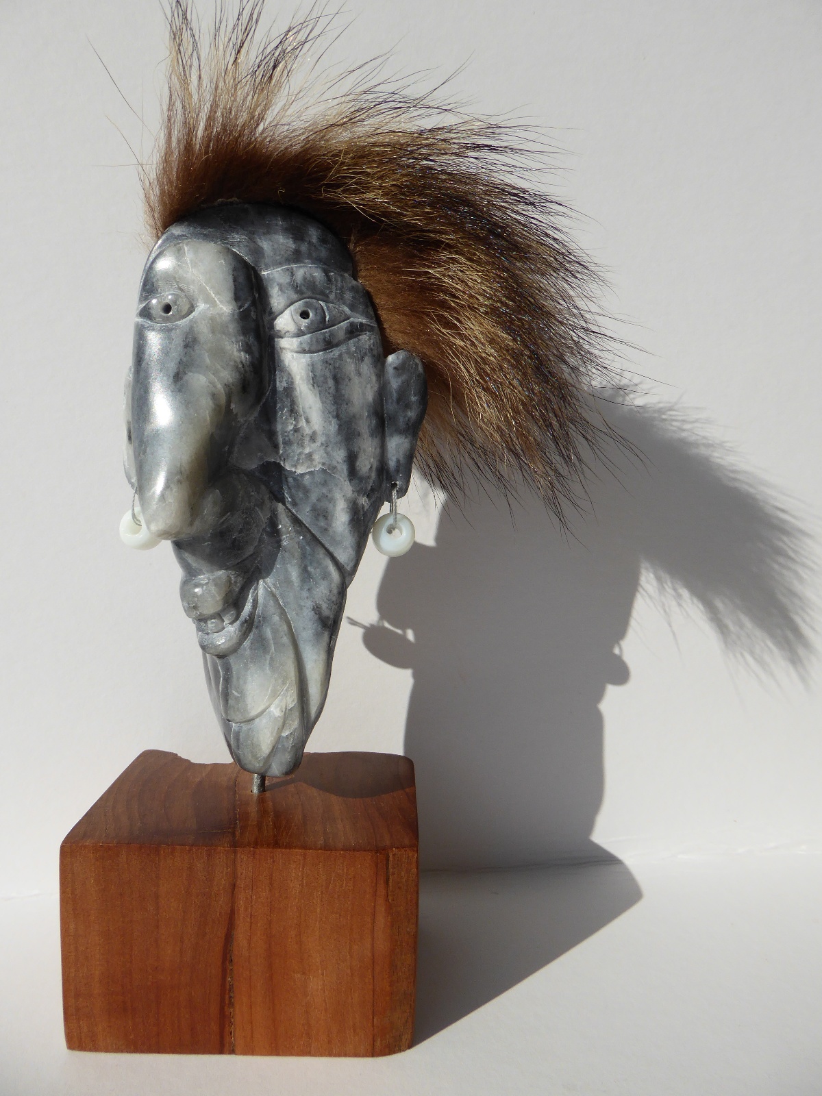 OFFENE-ATELIERS-Werkabbildung,Funny-Stone-Face,Serpentin,Fell,2014